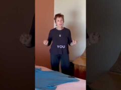 How to make a Personalized Hospital Gown?